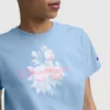 Blurred Roses Grafik Tişört, C Logo